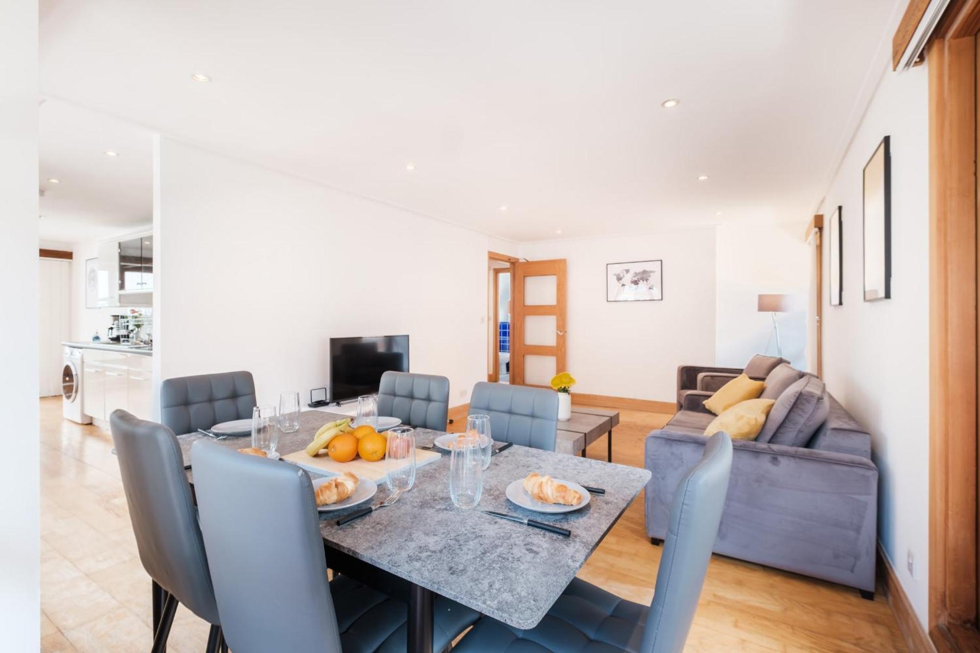 2Br Penthouse With Terrace - Heart Of Holborn - Cityapartmentstay Лондон Екстериор снимка