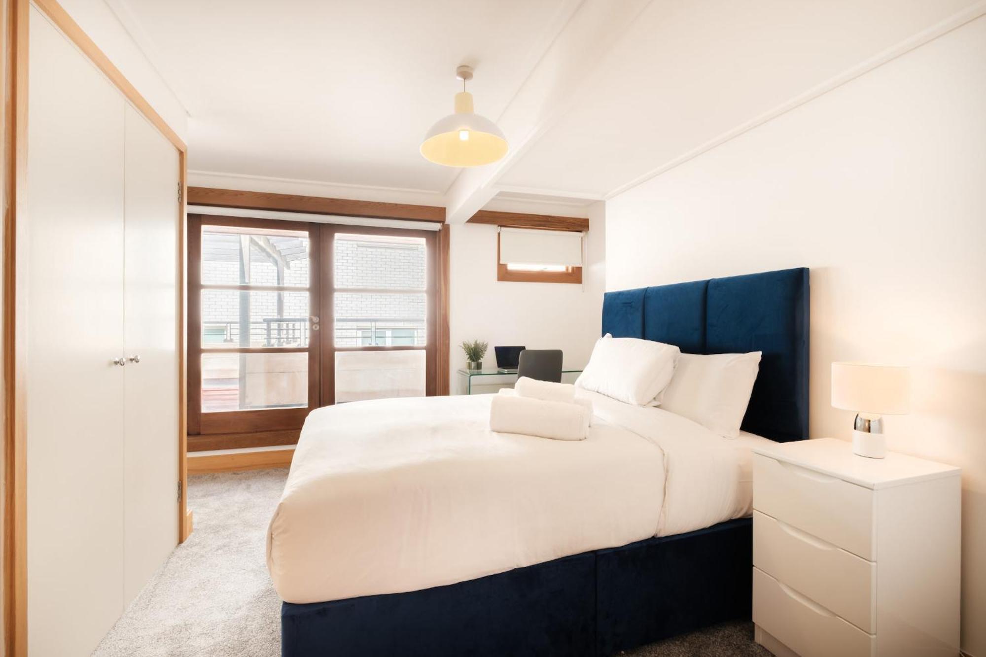 2Br Penthouse With Terrace - Heart Of Holborn - Cityapartmentstay Лондон Екстериор снимка
