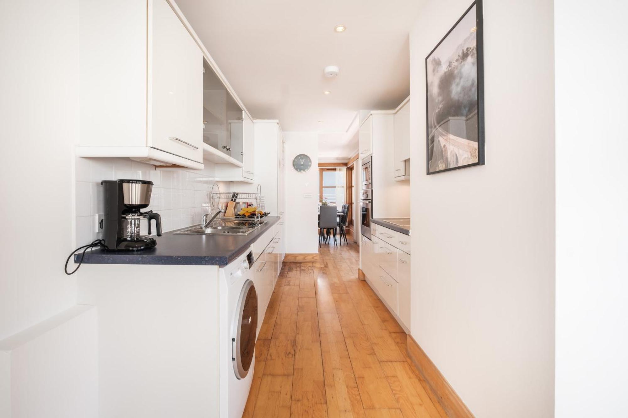 2Br Penthouse With Terrace - Heart Of Holborn - Cityapartmentstay Лондон Екстериор снимка
