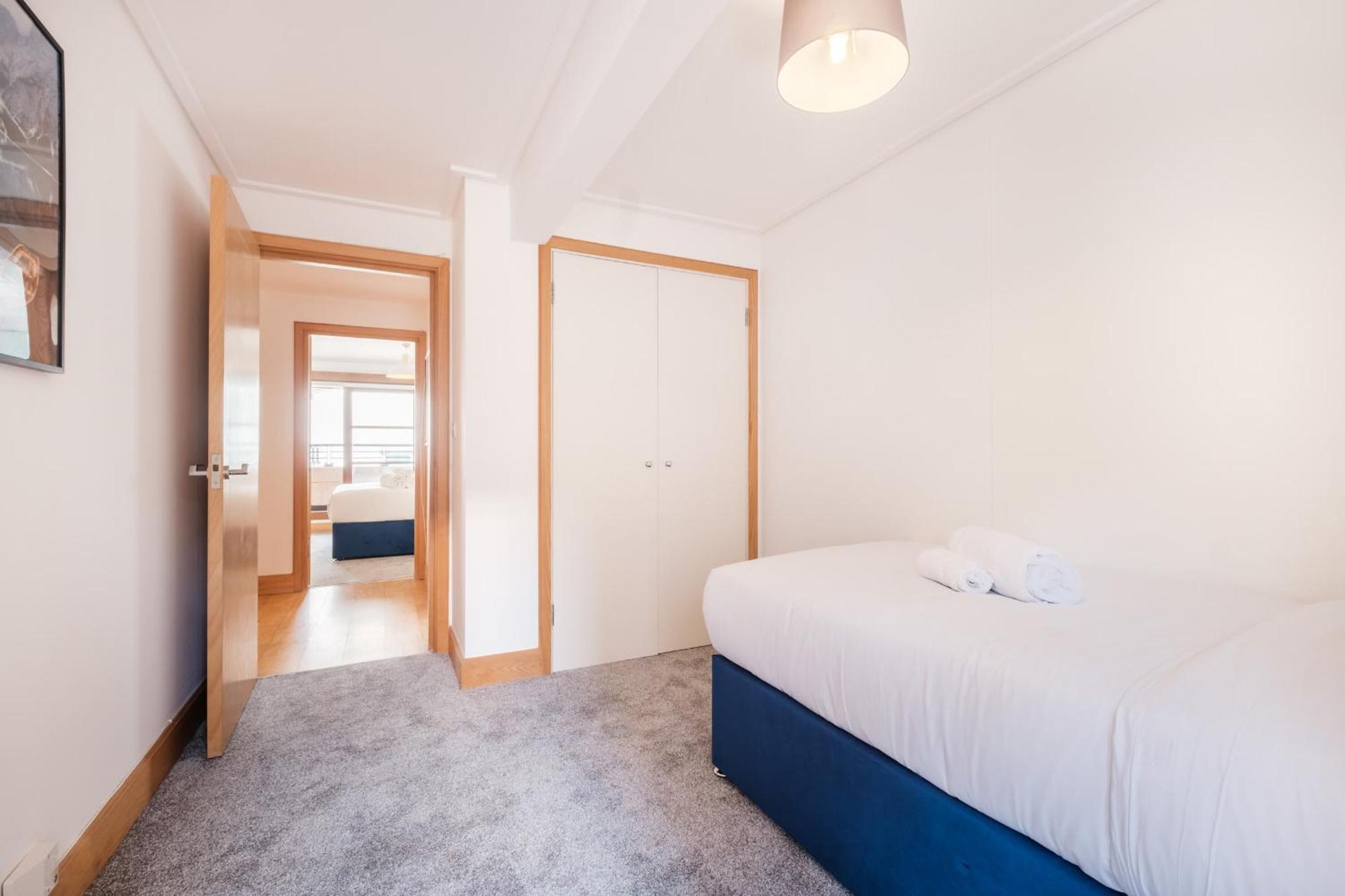 2Br Penthouse With Terrace - Heart Of Holborn - Cityapartmentstay Лондон Екстериор снимка