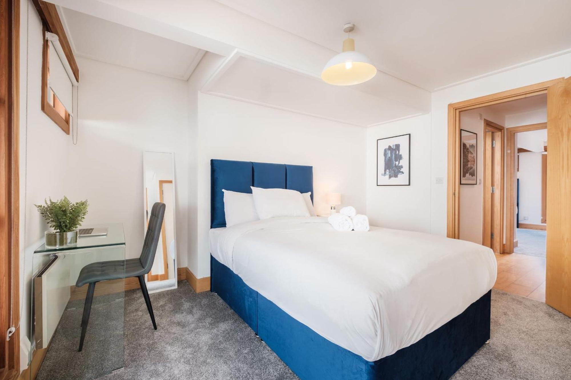 2Br Penthouse With Terrace - Heart Of Holborn - Cityapartmentstay Лондон Екстериор снимка