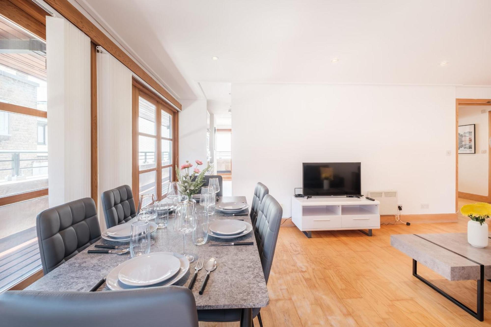 2Br Penthouse With Terrace - Heart Of Holborn - Cityapartmentstay Лондон Екстериор снимка